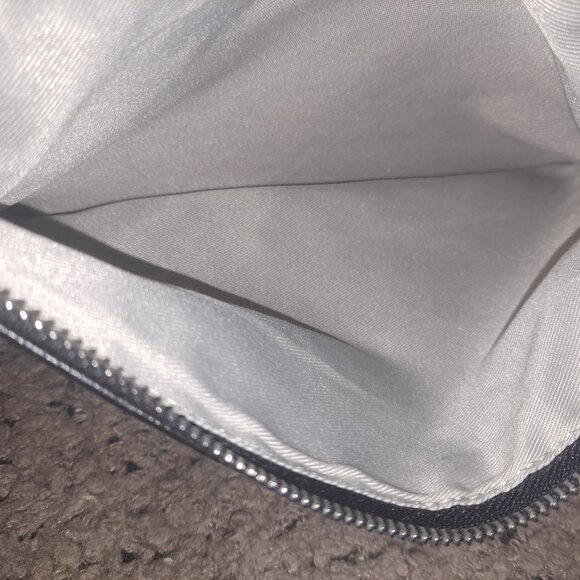 VALENTINA-Italia-Black Pebbled Leather Shoulder/Crossbody-Dbl Zip/Magnet-NM - Picture 8 of 8